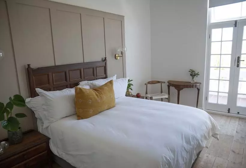 The Grand Hotel Robertson