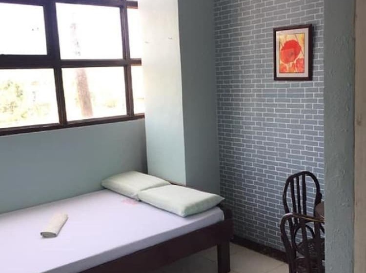 הוסטל Berlay Backpackers & Dormitel