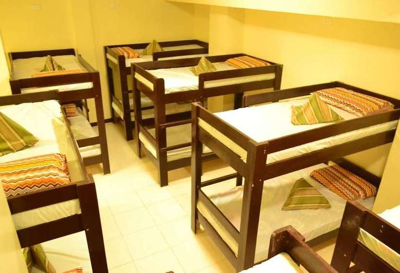 הוסטל Berlay Backpackers & Dormitel