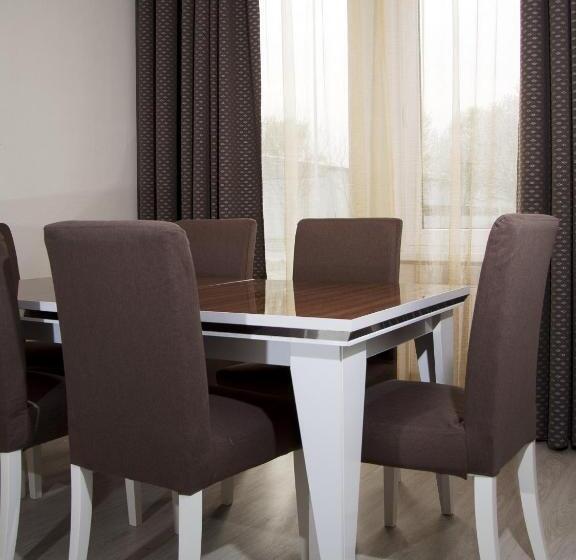 Aviator Garni Hotel Bratislava