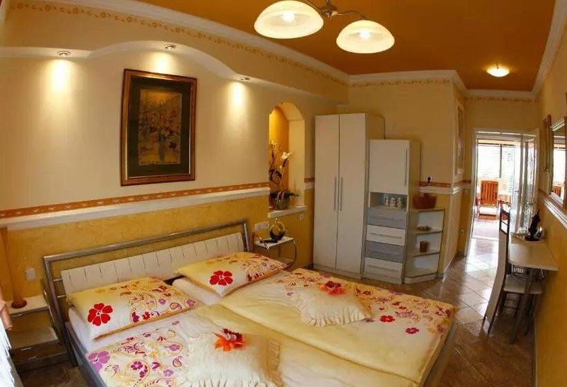 تختخواب و صبحانه Rooms Beros