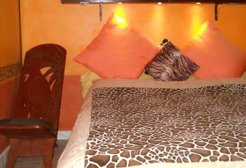 تختخواب و صبحانه Gandalf Safari Camp