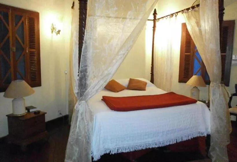 تختخواب و صبحانه Le Jardin De Beau Vallon