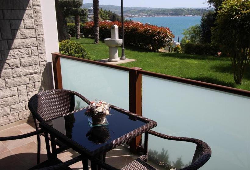 تختخواب و صبحانه Pension Silvia