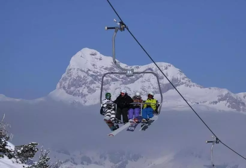 Chalet Hostel Murka