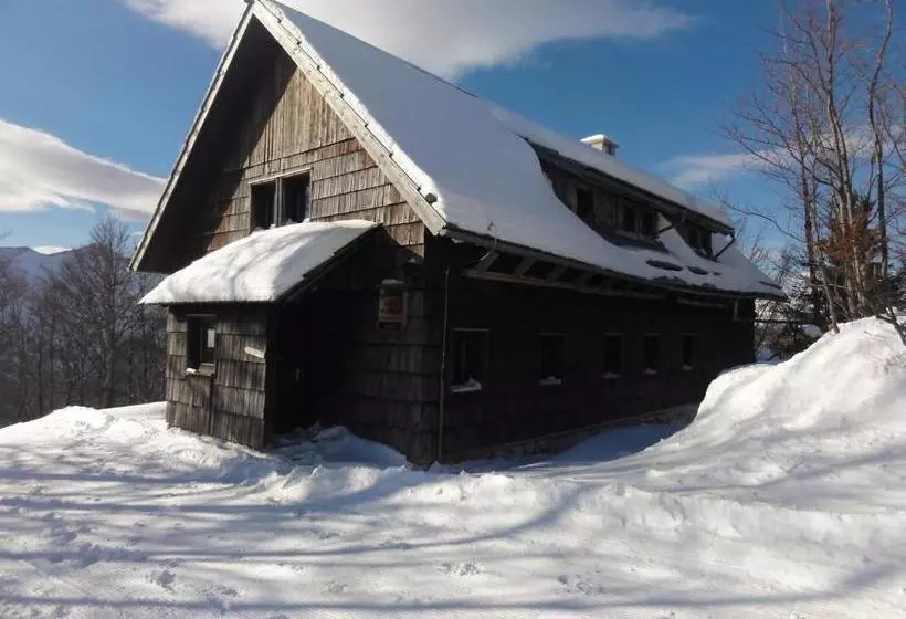 Chalet Hostel Murka