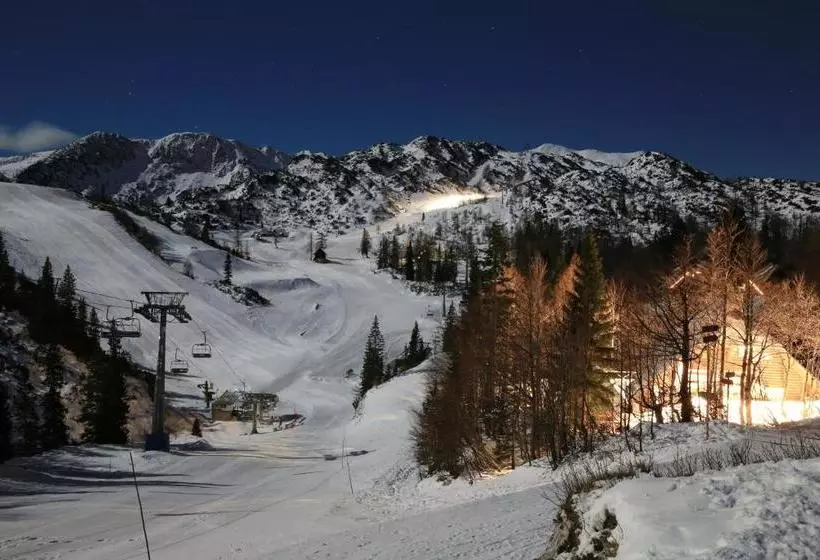Chalet Hostel Murka