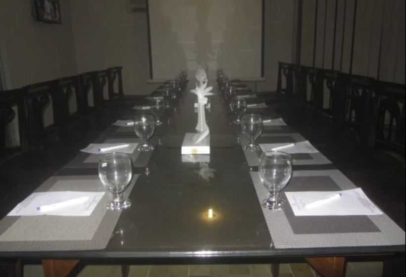 Carlton Tower Hotel Lahore