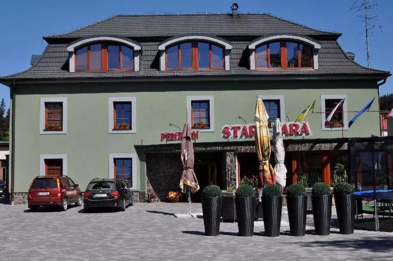 Hotelli Penzion Stara Fara
