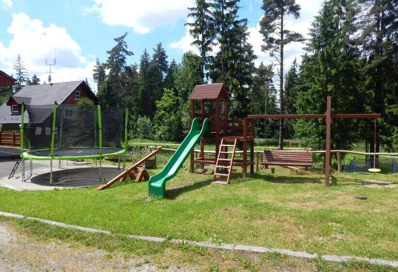 בית מלון כפרי Polovnik