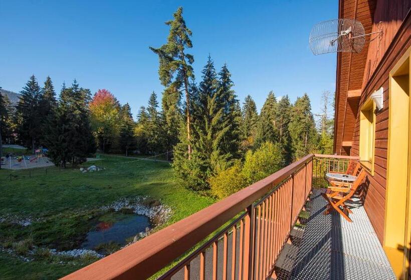 בית מלון כפרי Polovnik