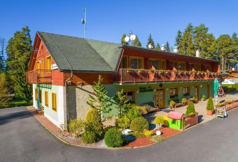 בית מלון כפרי Polovnik