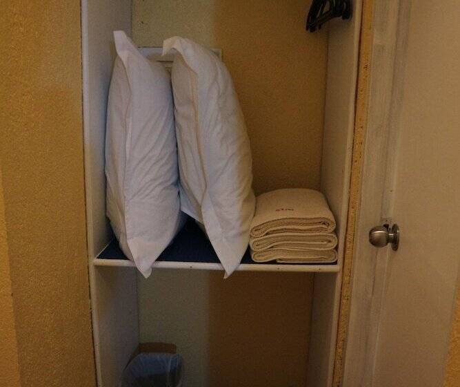 בית מלון כפרי The Sun Villa Beachfront Resort & Spa