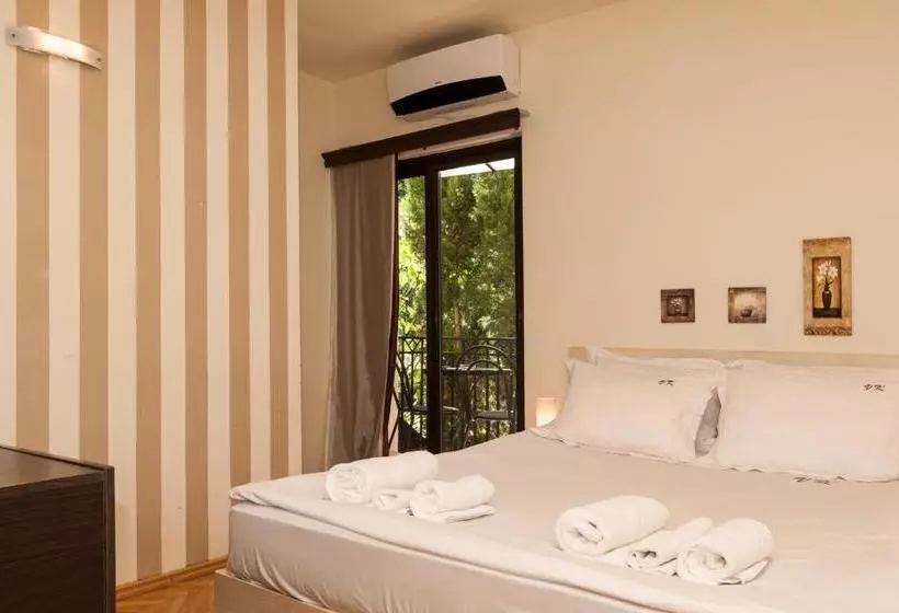 هتل Villa Klia