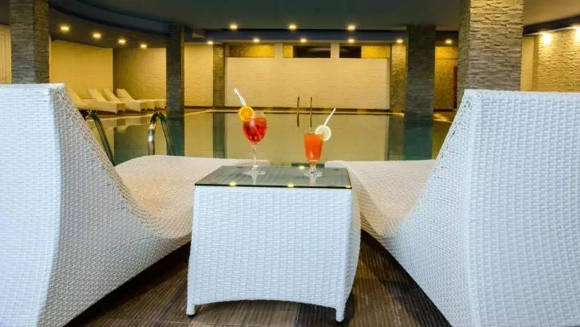 Mirage Hotel   Struga