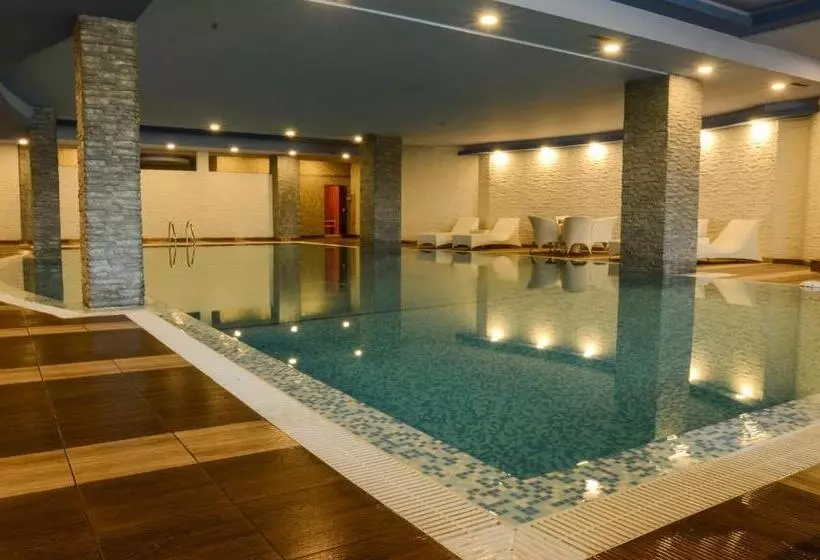 Mirage Hotel   Struga