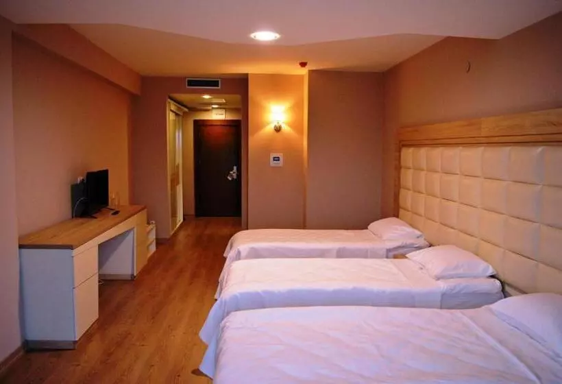 Mirage Hotel   Struga