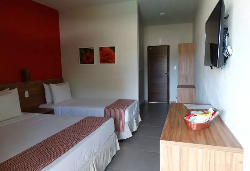 ホテル Pousada Tropicarim