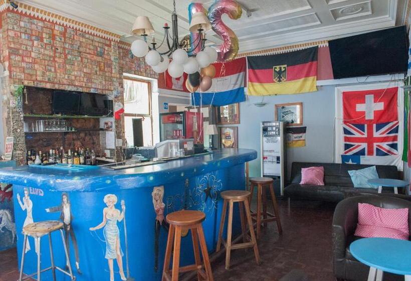 ユースホステル Big Blue Backpackers