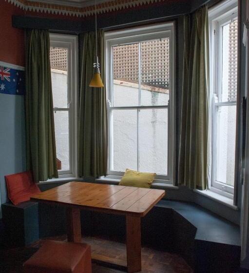 ユースホステル Big Blue Backpackers