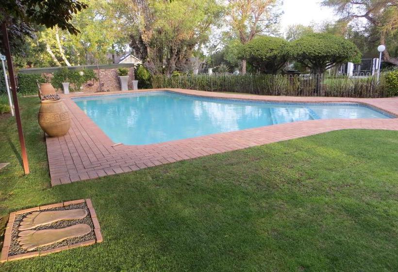 Bed & Breakfast Raw Karoo Guest House