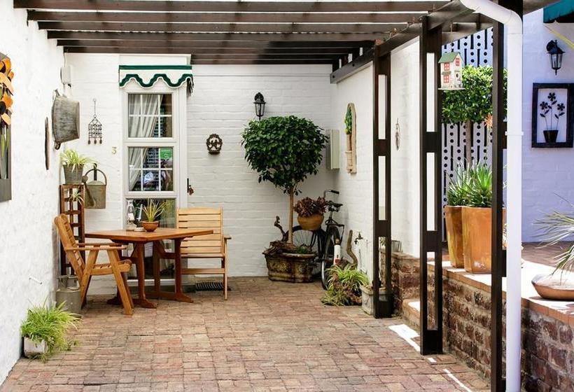 Bed & Breakfast Raw Karoo Guest House