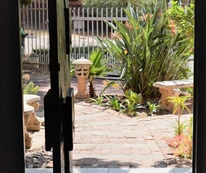 Bed and Breakfast Pretoria East Guest Rooms