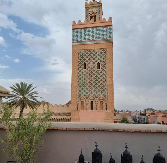 تختخواب و صبحانه Riad Les Rêves D'amélie