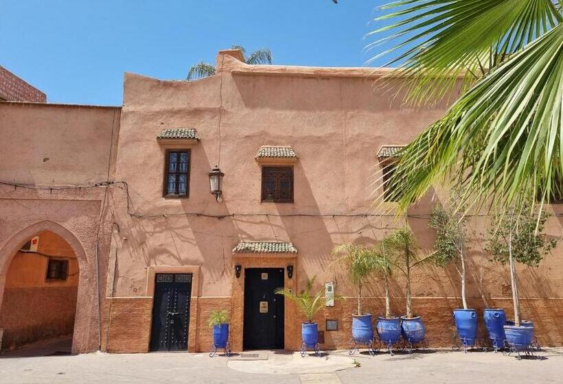 تختخواب و صبحانه Riad Les Rêves D'amélie