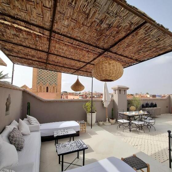 تختخواب و صبحانه Riad Les Rêves D'amélie