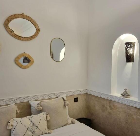 تختخواب و صبحانه Riad Les Rêves D'amélie