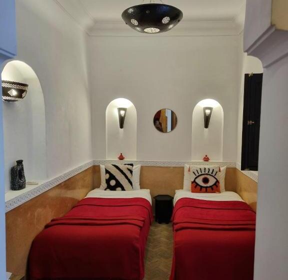 تختخواب و صبحانه Riad Les Rêves D'amélie