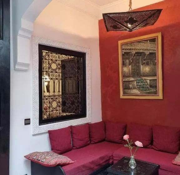 تختخواب و صبحانه Riad Les Rêves D'amélie