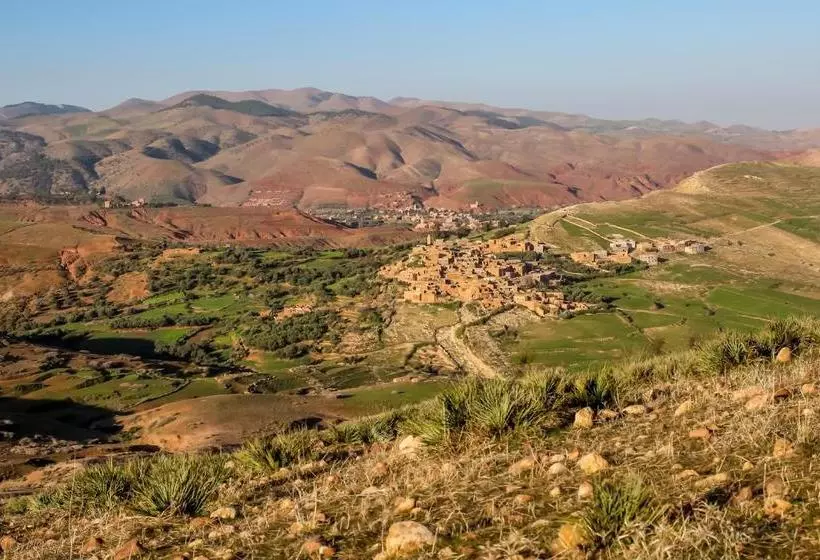 تختخواب و صبحانه Tigmi Nomade
