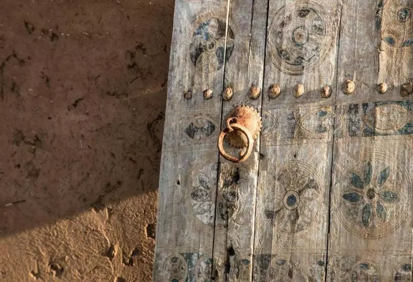 تختخواب و صبحانه Tigmi Nomade