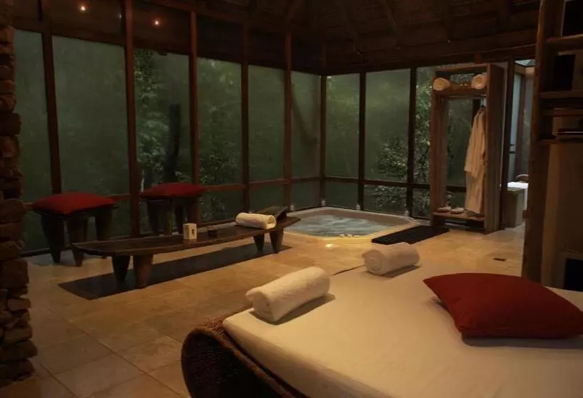 ベッドアンドブレックファースト Trogon House And Forest Spa