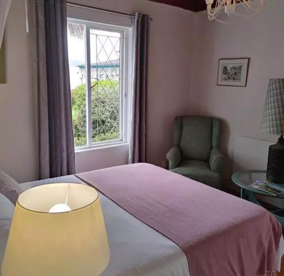 Aamiaismajoitus (B&B) Yellowwood Lodge