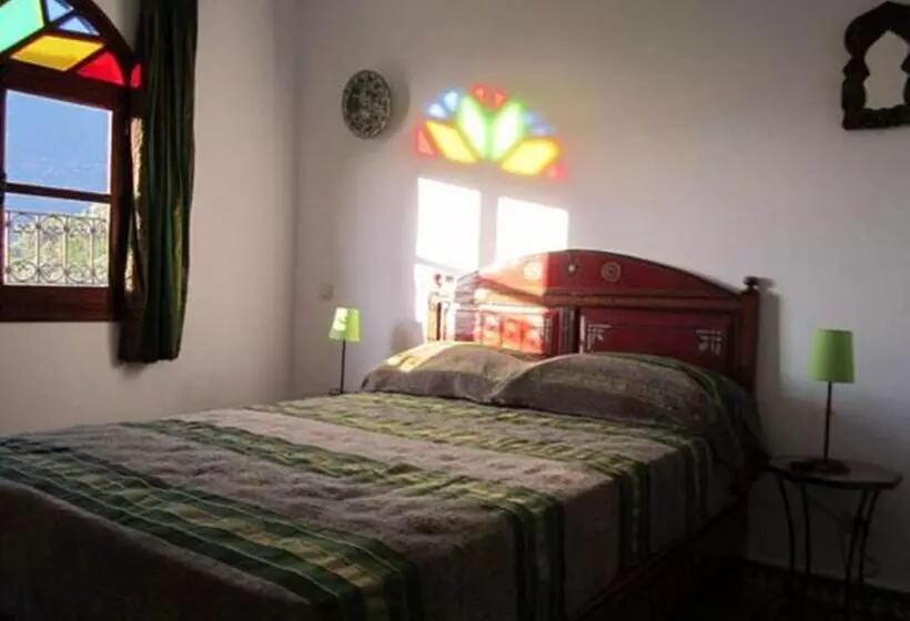 Hotelli Auberge Casa Linda