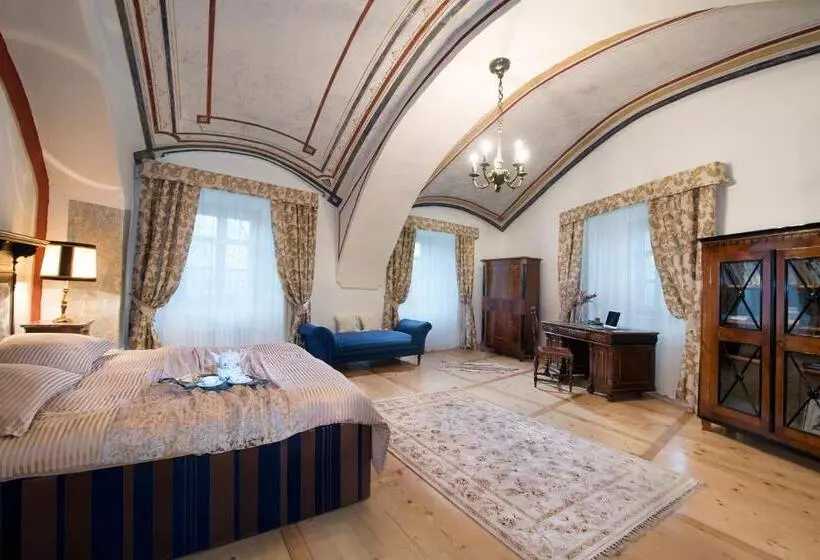 Hotelli Chateau Grandcastle