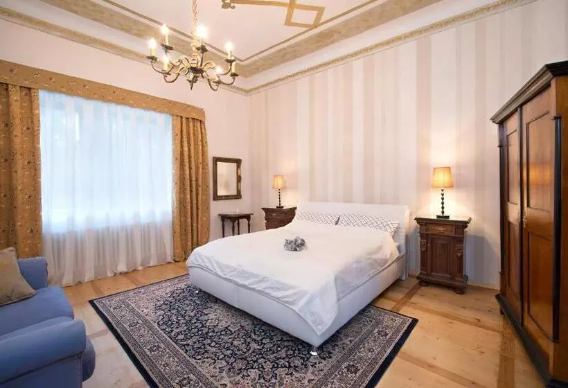 Hotelli Chateau Grandcastle