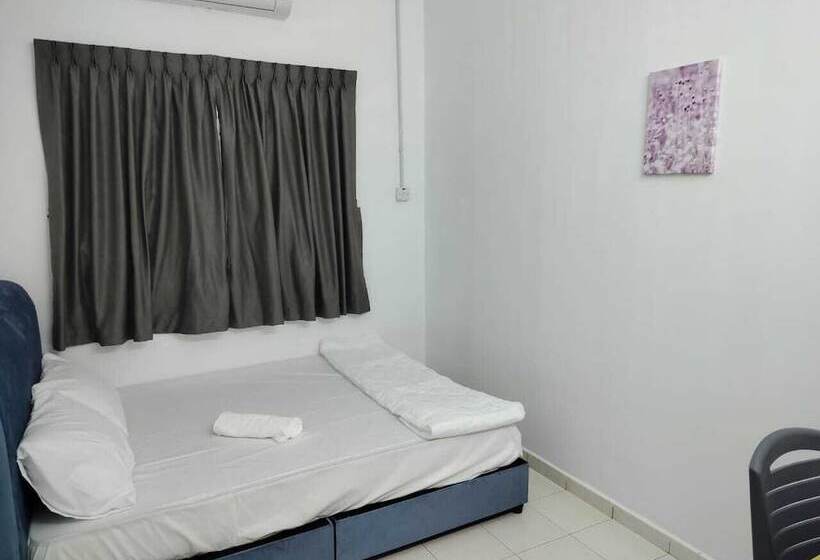 Cmn Hotel & Homestay