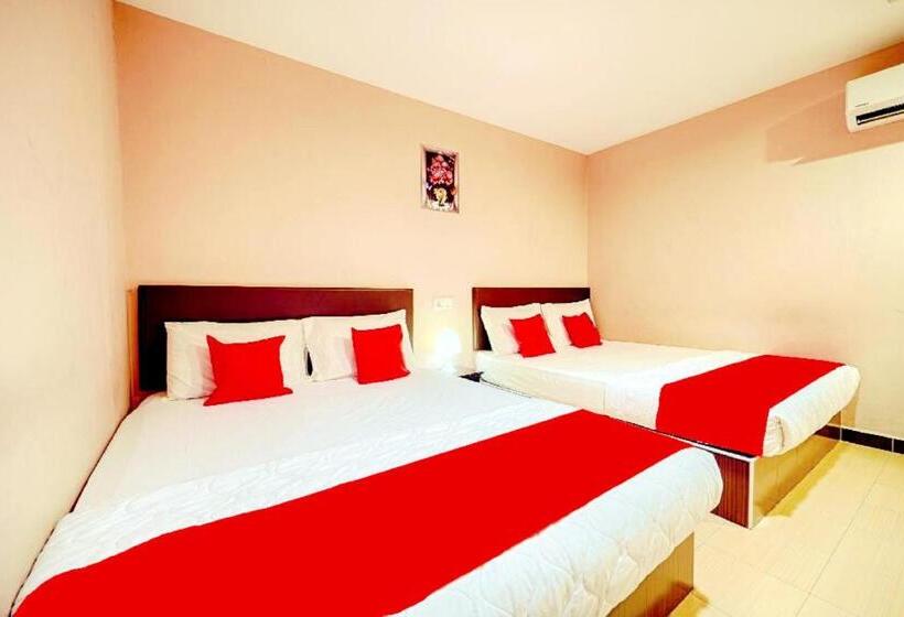 Cmn Hotel & Homestay