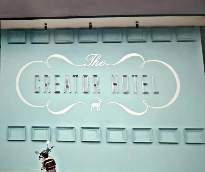 Hotel Creator