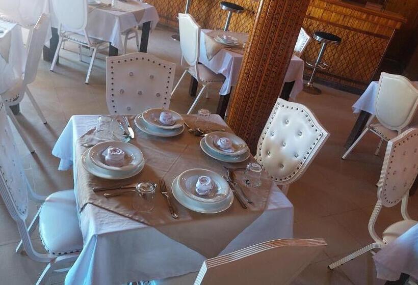 Hôtel Kasbat Aferdou