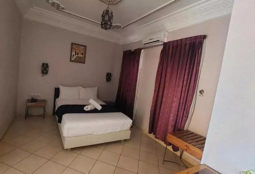 هتل Kasbat Aferdou