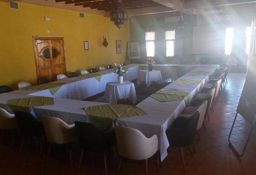 Hôtel Kasbat Aferdou