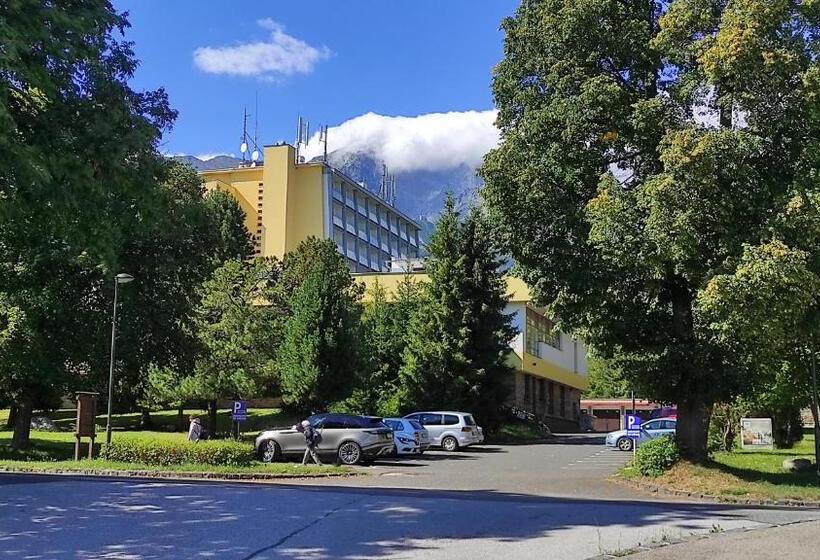 בית מלון כפרי Sorea Urán