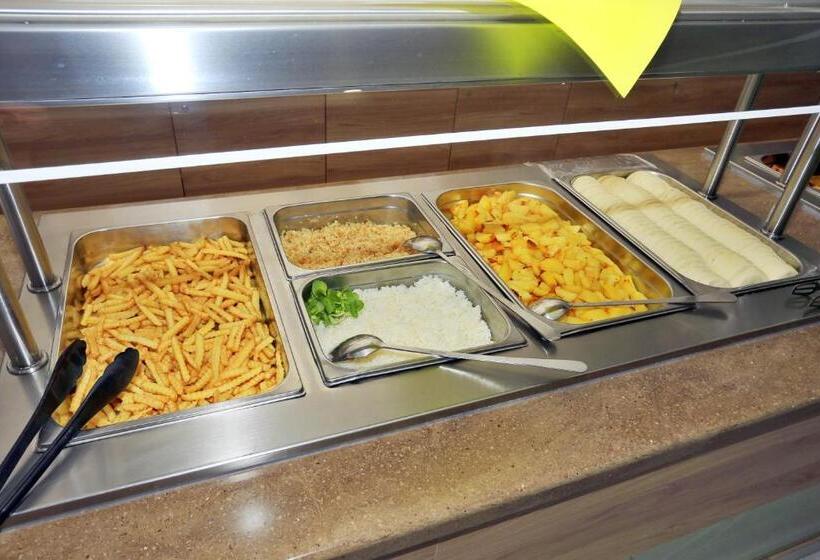 בית מלון כפרי Sorea Urán