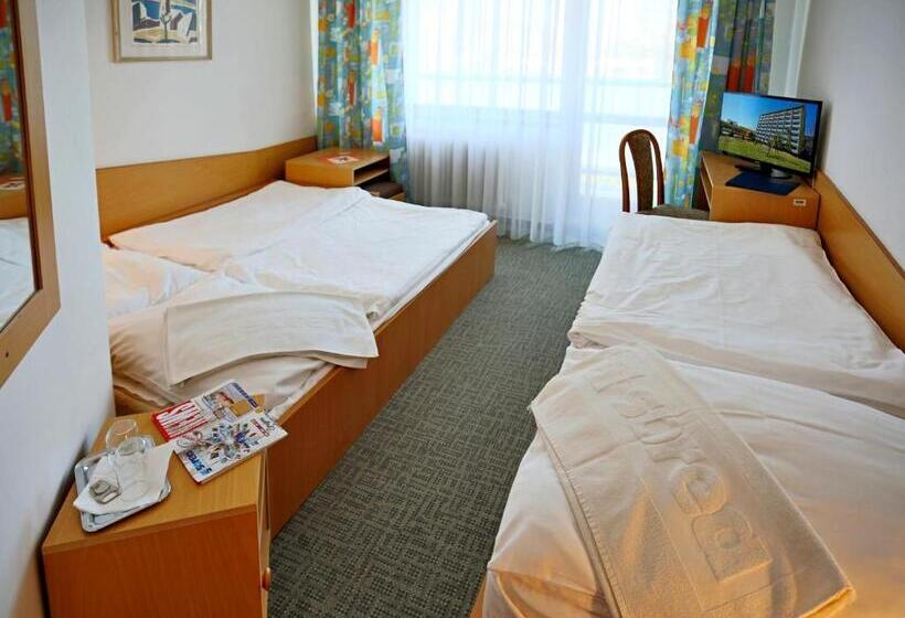 בית מלון כפרי Sorea Urán