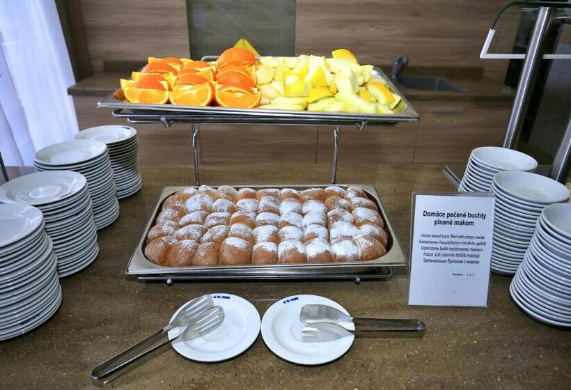 בית מלון כפרי Sorea Urán